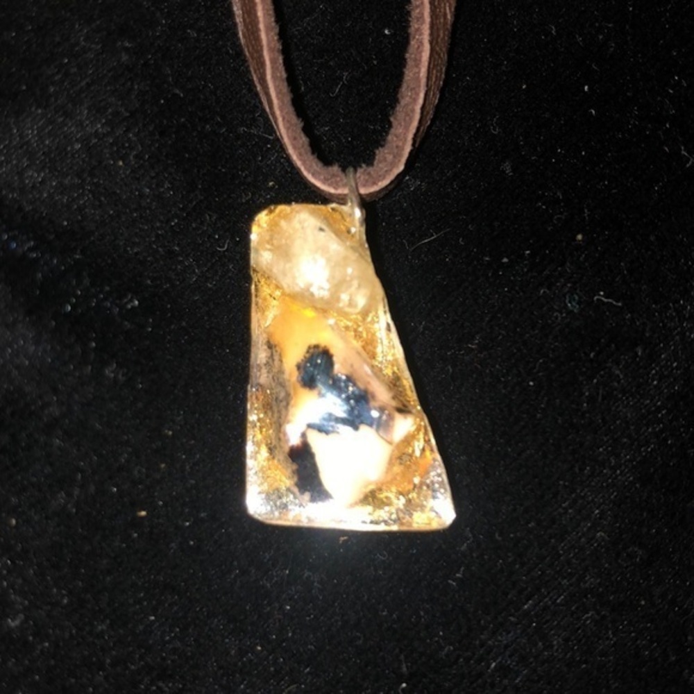 Opal & 14 kt gold flake Orgonite